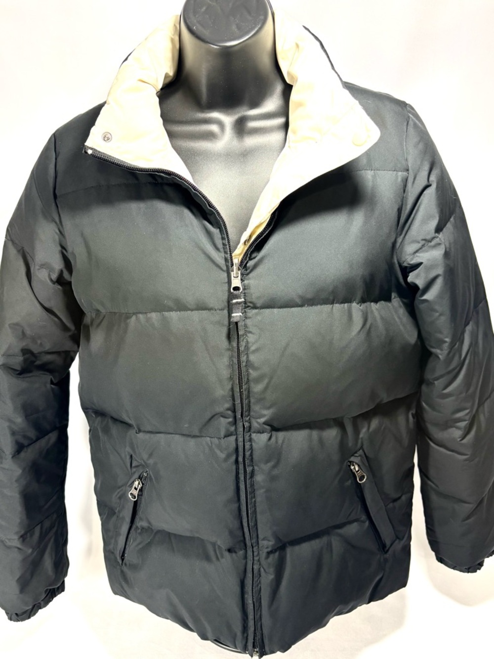 Old Navy Black Puffer Jacket with Cream Lining Small **